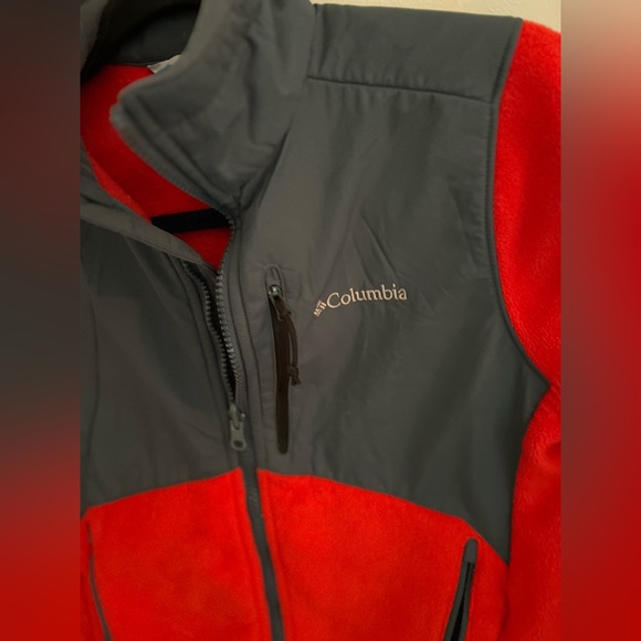 Columbia fleece coat. Great used condition. Size M - Picture 3 of 4